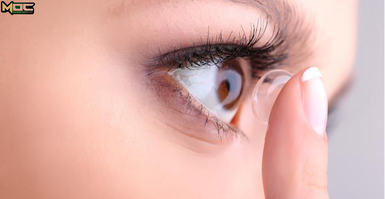 لنز برای بهبود آستیگماتیسم
