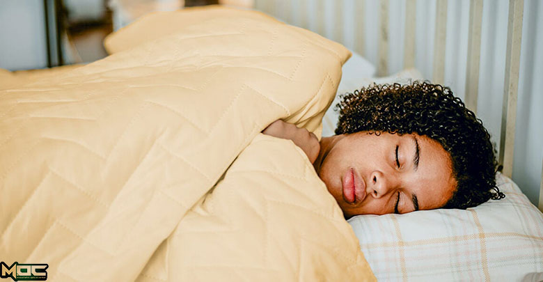 چه اتفاقی با کم خوابیدن برای بینایی ما می افتد؟