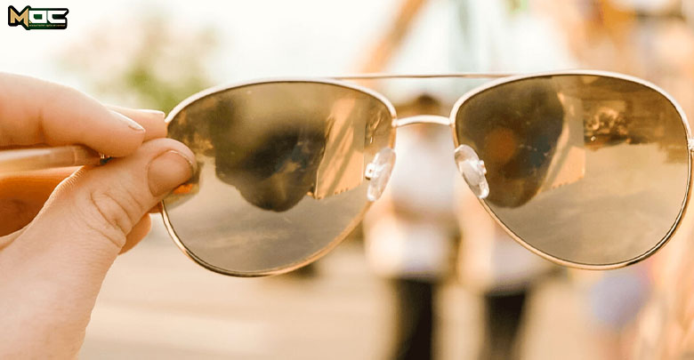 عینک آفتابی محافظ در برابر فرابنفش