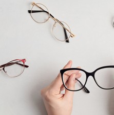 راهنمای انتخاب قاب یا فریم عینک مناسب