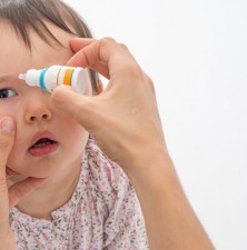 قطره‌های چشمی در چه شرایطی برای کودکان تجویز می‌شود؟