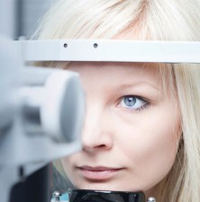 بینایی در خانم ها: خطرات و راهکارهایی برای حفظ آن
